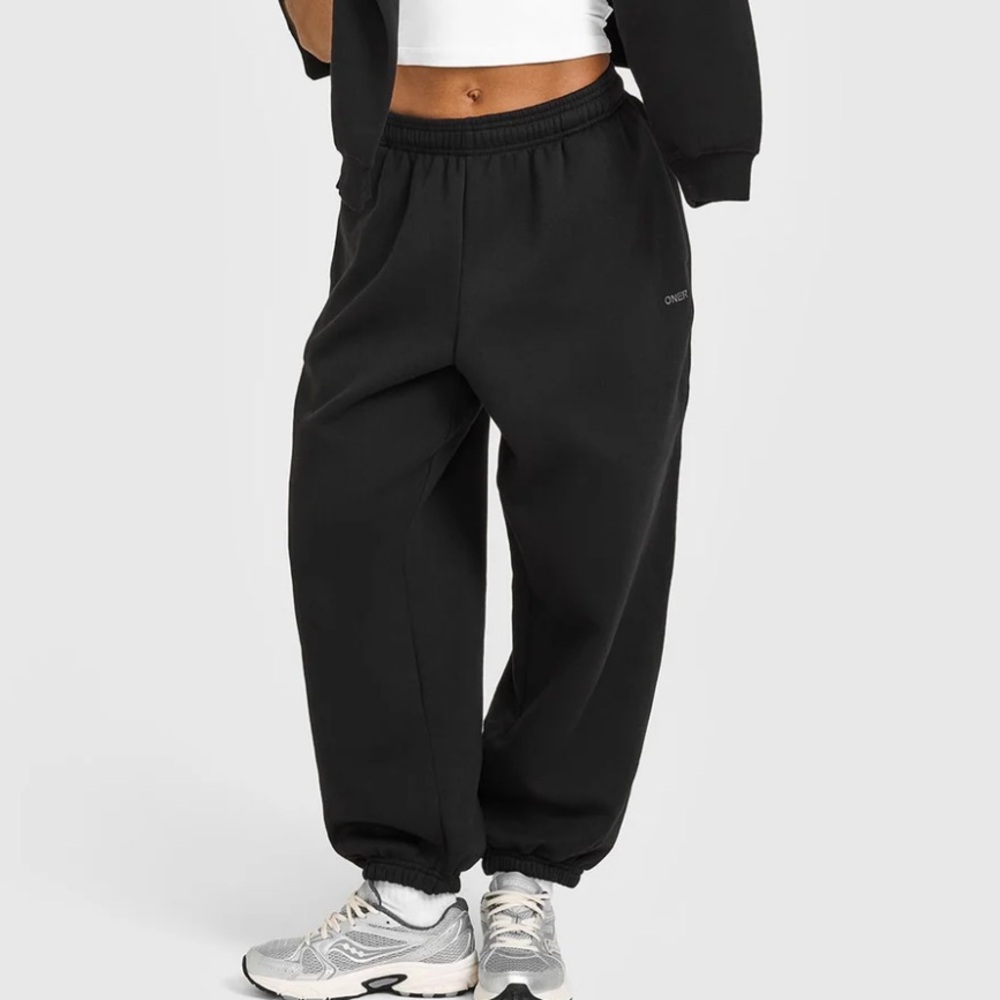 Oner Active Women’s FOUNDATIONS OVERSIZED JOGGERS Black XS
